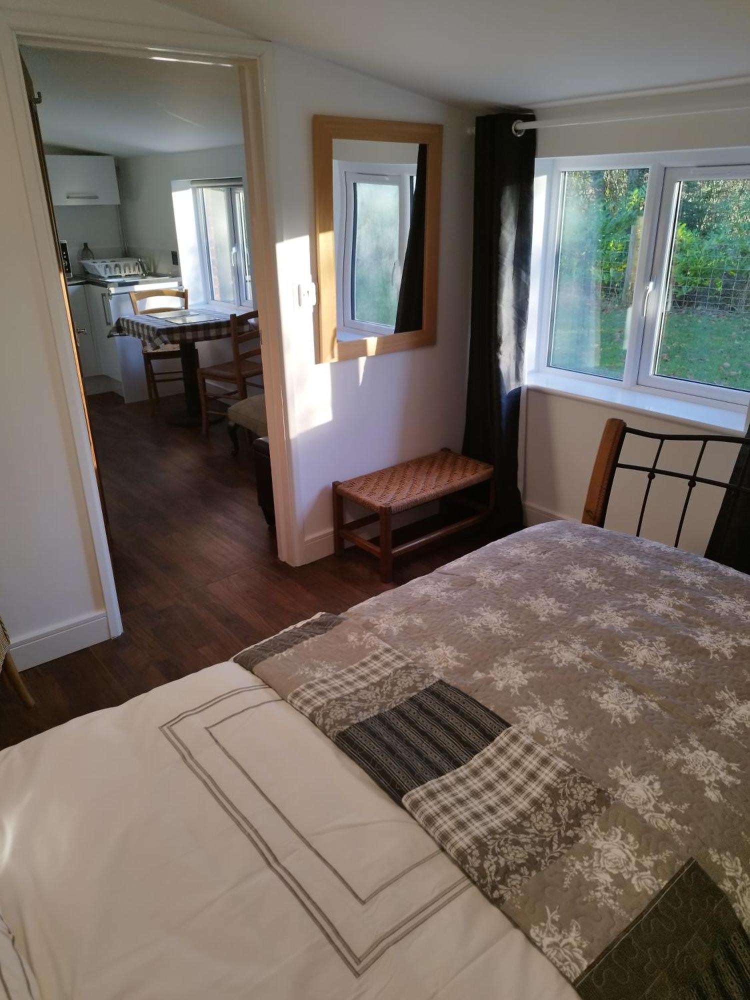 Two Birds Weekly Stay Malmesbury Luaran gambar